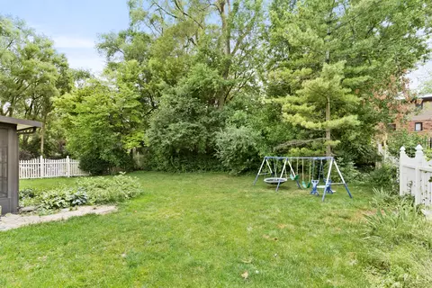 Exterior - 1000 Mohawk Dr, Elgin, IL 60120 photo 5 of 5