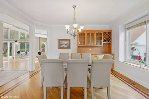 Dining - 209 68th St, Darien, IL 60561 photo 1 of 1