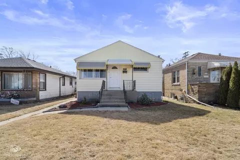 6949 W Montrose Ave, Harwood Heights, IL 60706