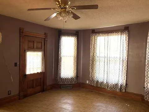 Living - 301 S Grape St, Morrison, IL 61270 photo 1 of 3