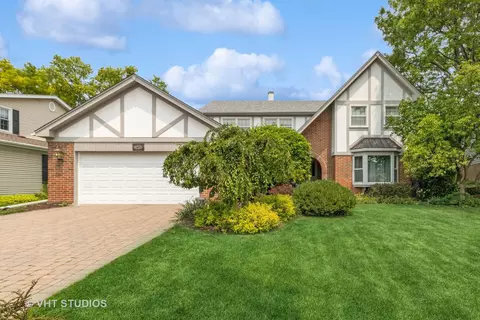 1116 E Oxford Ln, Arlington Heights, IL 60004