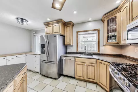 1564 Webster Ln, Des Plaines, IL 60018 photo 12