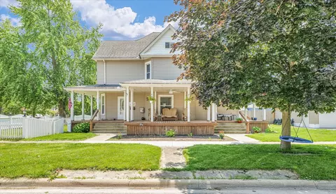 102 W Orleans St, Paxton, IL 60957