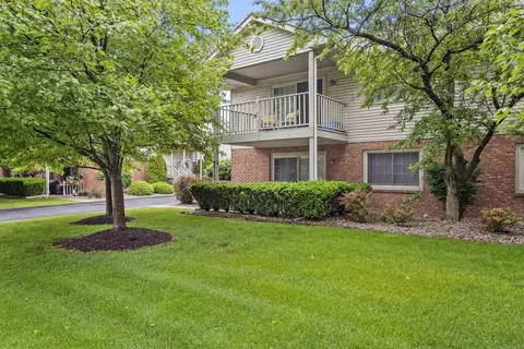 9810 Parkway Dr #NONE, Highland, IN 46322