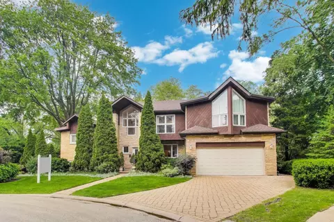 248 Westmoreland Dr, Wilmette, IL 60091
