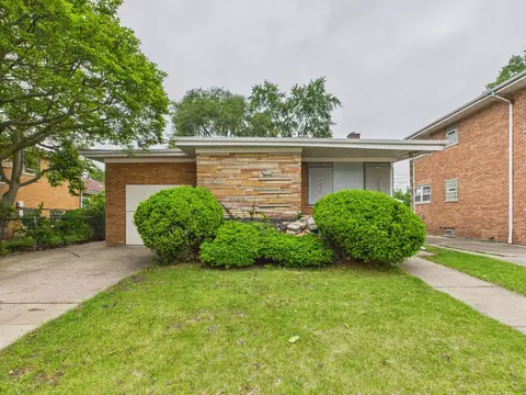 2707 W 84th St, Chicago, IL 60652