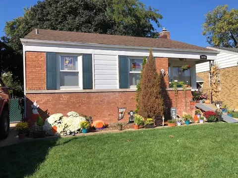 7238 N Meade Ave, Chicago, IL 60646