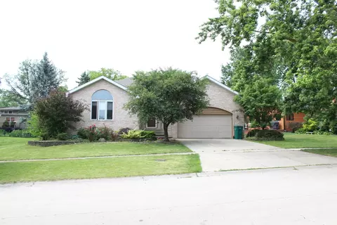 1012 Crestview Dr, Lemont, IL 60439