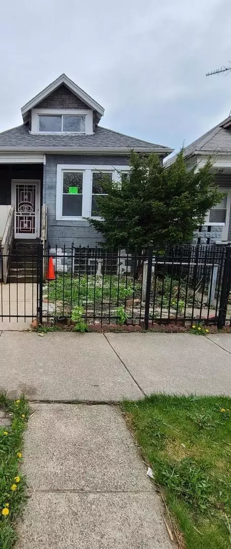 7131 S Wood St, Chicago, IL 60636