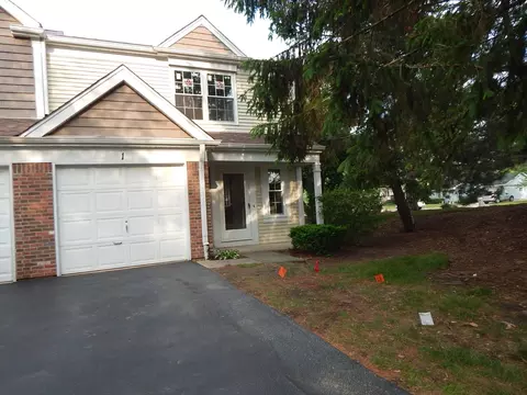 1 N Oltendorf Rd, Streamwood, IL 60107