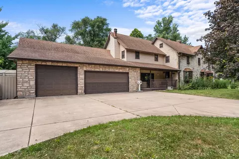 5 N452 Central Rd, Itasca, IL 60143