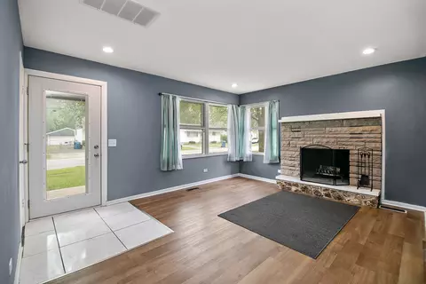 Living - 313 Dorsetshire Dr, Steger, IL 60475 photo 1 of 6