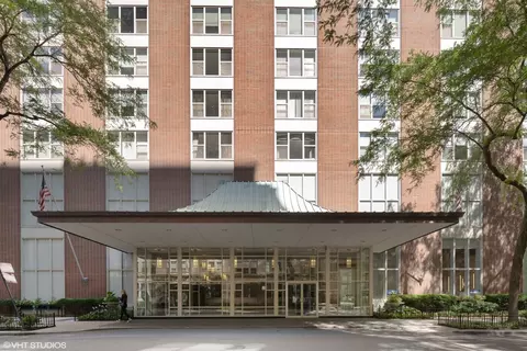 1325 N State Pkwy #16E, Chicago, IL 60610