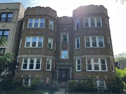7513 N Winchester Ave #1, Chicago, IL 60626
