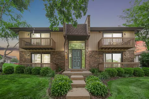 213 Vine St #3, New Lenox, IL 60451