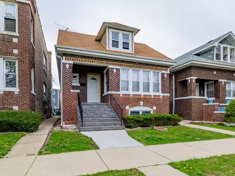 1631 S 50th Ct, Cicero, IL 60804