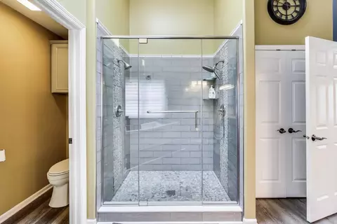 Bath - 27117 Ashgate Xing, Plainfield, IL 60585 photo 4 of 8