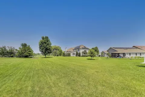 Exterior - 27117 Ashgate Xing, Plainfield, IL 60585 photo 9 of 10
