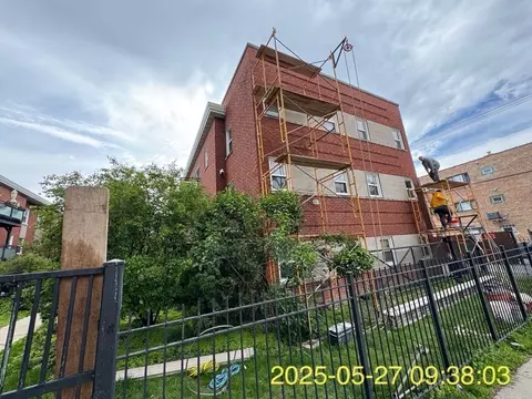 6415 N Damen Ave #2W, Chicago, IL 60645