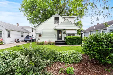 1308 Waverly Pl, Joliet, IL 60435