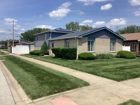 1074 George St, Calumet City, IL 60409