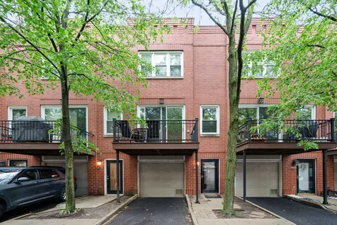 2803 N Wolcott Ave #D, Chicago, IL 60657