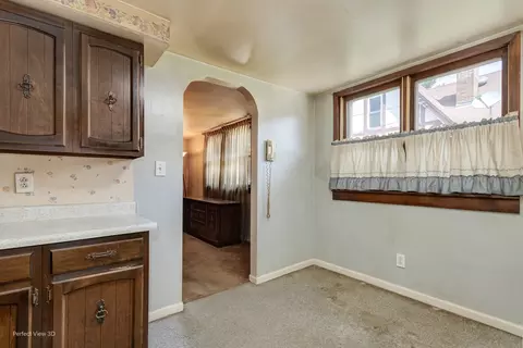 Entry Way - 371 Elm St, Elgin, IL 60123 photo 2 of 3