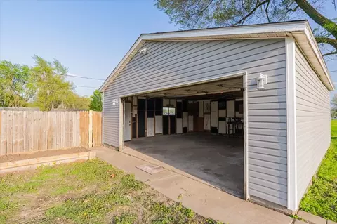 Other - 800 E Webster St, Clinton, IL 61727 photo 6 of 9