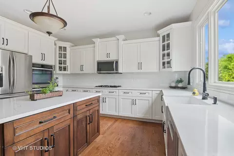 76 Landon Cir, Wheaton, IL 60189 photo 10