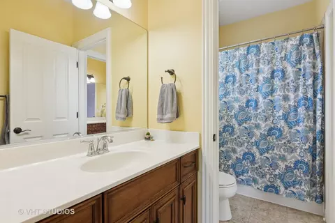 76 Landon Cir, Wheaton, IL 60189 photo 33