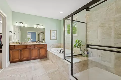 76 Landon Cir, Wheaton, IL 60189 photo 24