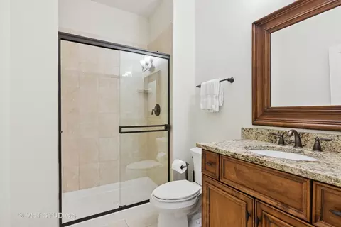 76 Landon Cir, Wheaton, IL 60189 photo 18