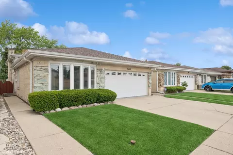 7244 W Seminole St, Chicago, IL 60631