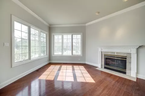 8 S320 Hampton Cir, Naperville, IL 60540 photo 6