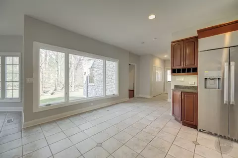 8 S320 Hampton Cir, Naperville, IL 60540 photo 22