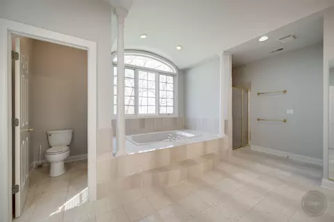 8 S320 Hampton Cir, Naperville, IL 60540 photo 47