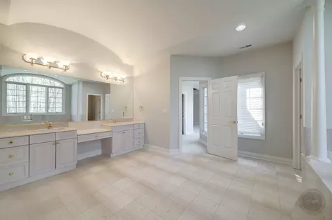 8 S320 Hampton Cir, Naperville, IL 60540 photo 49