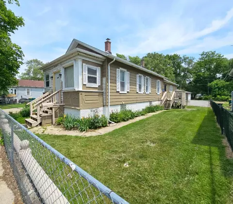 454 S Desplaines St, Joliet, IL 60436