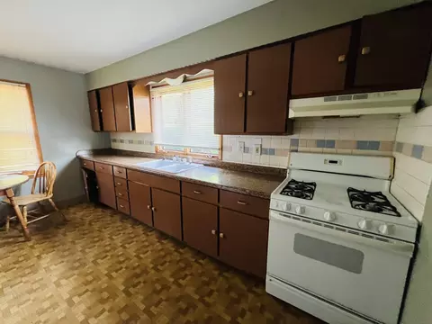 Kitchen - 506 Scribner St, Joliet, IL 60432 photo 3 of 3