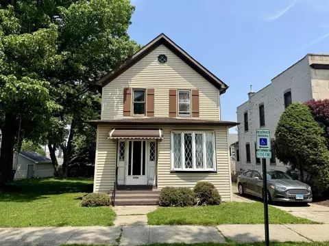 2326 Walnut St, Blue Island, IL 60406