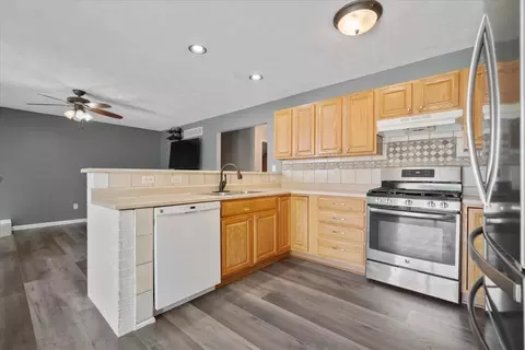 1704 Sunrise Pt, Normal, IL 61761 photo 10
