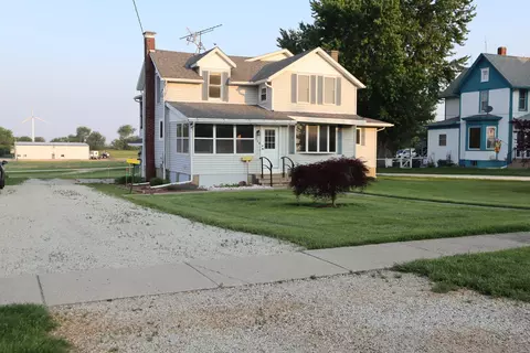 308 S Main St, Ohio, IL 61349