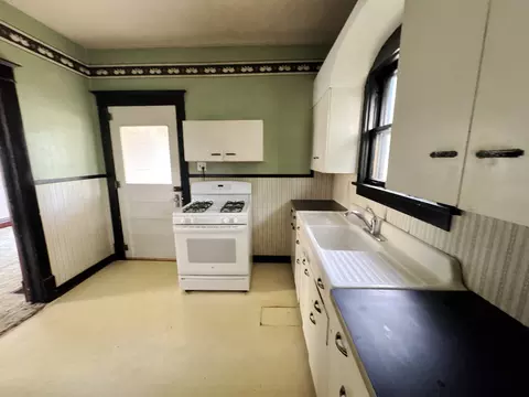 Kitchen - 1306 E 4th St, Sterling, IL 61081 photo 2 of 2