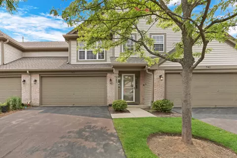743 Sycamore Ct, Lindenhurst, IL 60046