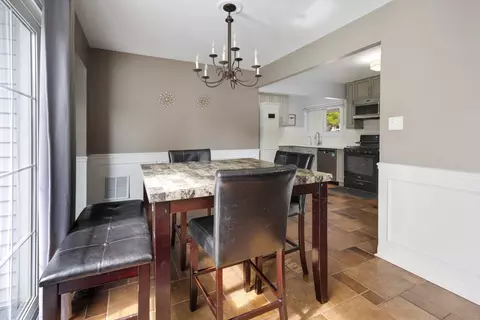 Dining - 1850 Pierce Rd, Hoffman Estates, IL 60169 photo 2 of 2