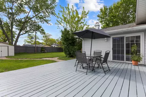 Exterior - 1850 Pierce Rd, Hoffman Estates, IL 60169 photo 4 of 7