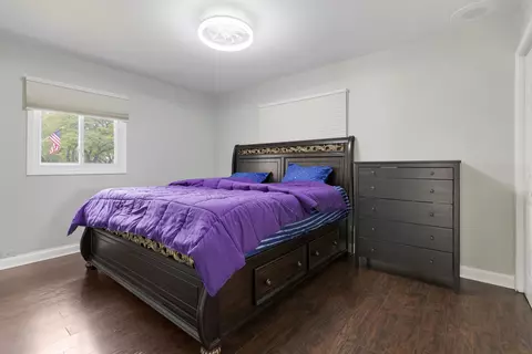 Bedroom - 1850 Pierce Rd, Hoffman Estates, IL 60169 photo 1 of 4