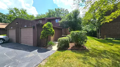 1461 W Midland Ct, Joliet, IL 60436