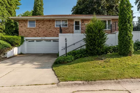 4215 Dempster Ave, Rockford, IL 61108