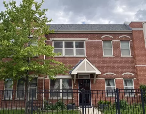 6710 S Keating Ave #101, Chicago, IL 60629